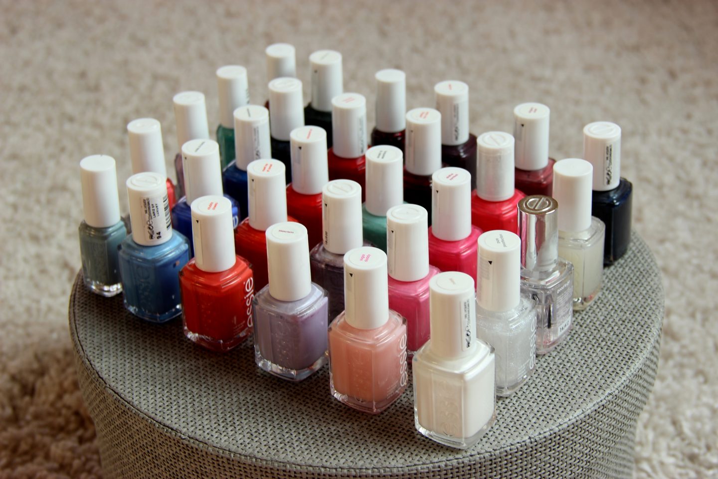 Beauty: Essie-TAG