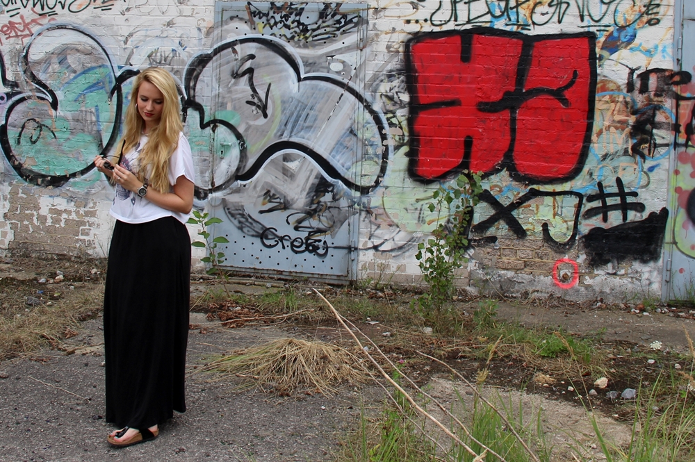 Outfit: Grafitti & Maxiskirt