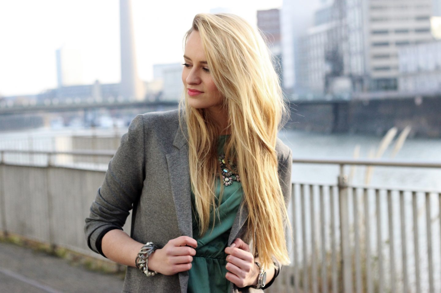 Outfit: Mint-Dress & Boyfriend-Blazer for FBC