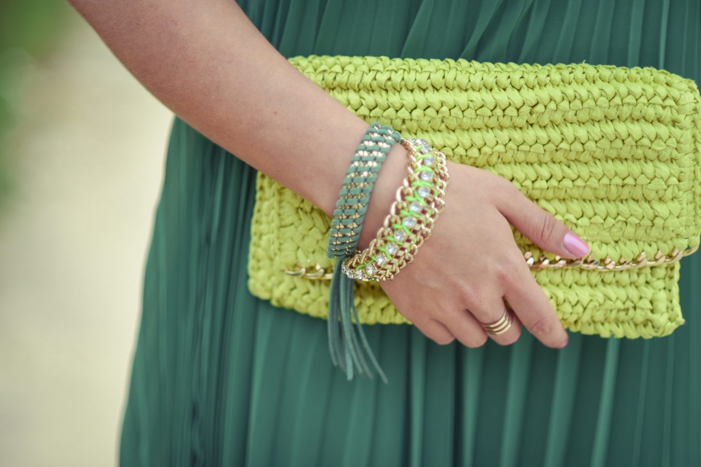 Outfit: Green Dress & Lemon Accessoires