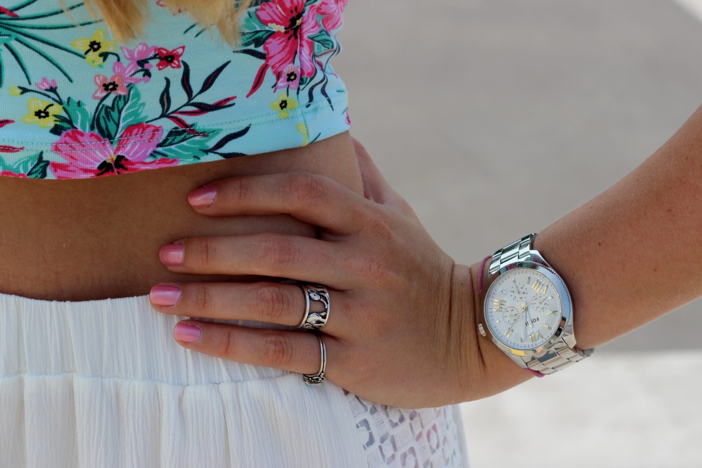 Outfit: White Maxiskirt & Tropic Crop Top