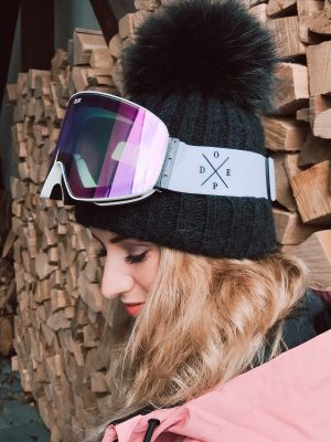stylische-wintersport-kleidung-mit-ridestore-x-dope-mrs-brightside