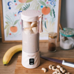 Gesunde und frische Smoothies unterwegs…
